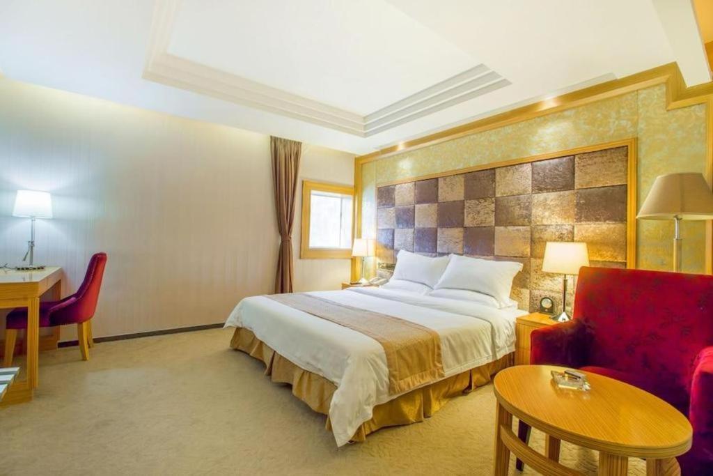 Zhongshan Louis Hotel Exteriör bild